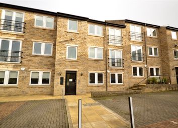 2 Bedrooms Flat for sale in Town Square, Kerry Garth, Horsforth, Leeds LS18