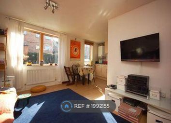 Thumbnail 2 bed flat to rent in Athol Court, London