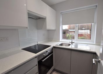 2 Bedrooms Maisonette to rent in Dryden Close, Hainault, Ilford IG6