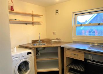 Thumbnail 1 bed flat to rent in Watford, Greater London