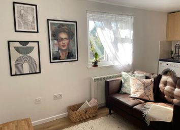 Thumbnail Flat to rent in Conway Road, Hounslow