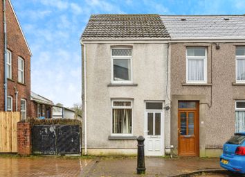 Ystradgynlais - End terrace house for sale