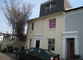 4 Bedroom End terrace house for rent