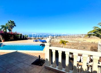 Thumbnail 3 bed villa for sale in Playa Del Duque, C. Roque Nublo, Adeje, Tenerife, Canary Islands, Spain