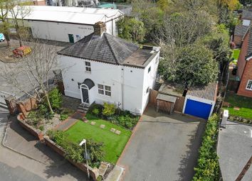 Dartford - Detached house for sale              ...