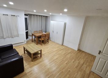 Thumbnail Studio to rent in East Street, London