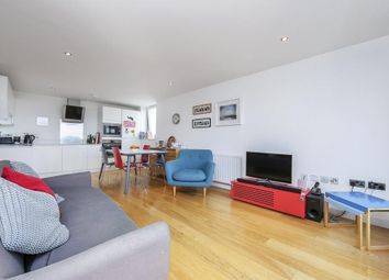 2 Bedrooms Flat for sale in Drapers Almshouses, Rainhill Way, London E3