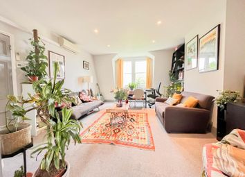 Thumbnail Flat to rent in Whitehall Park, London