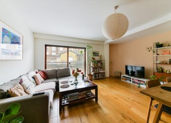 Thumbnail 2 bed flat to rent in Graham Street, London