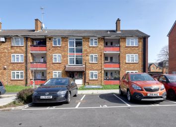 Thumbnail Flat for sale in Norfolk Close, East Finchley