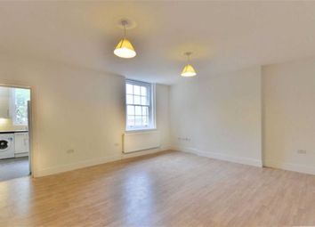 3 Bedrooms Flat to rent in Finchley Road, South Hampstead, London NW3