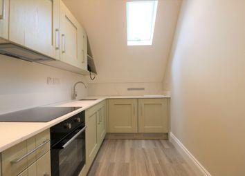 Thumbnail Room to rent in New North Road, Ilford, Essex