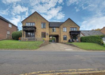 Thumbnail 2 bed flat for sale in The Nap, Kings Langley