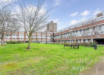 Thumbnail Flat to rent in Buckland Court, London