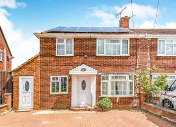 3 Bedrooms Semi-detached house for sale in Gainsborough Road, Southcote, Reading RG30
