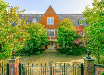 Thumbnail 3 bed flat for sale in Old Avenue, Weybridge