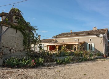 Thumbnail 6 bed farmhouse for sale in Aquitaine, Aquitaine, 47410, France