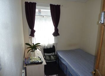 Thumbnail 1 Bedroom Property To Rent In Raglan Street Hull Thumbnail 1 Bedroom Property To Rent In Raglan Street Hull