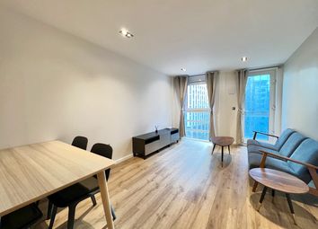 Thumbnail Flat to rent in 3 Limeharbour, London