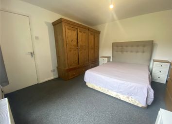 Thumbnail Room to rent in Crosspath, Crawley, West Sussex