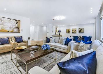 Thumbnail 3 bedroom flat to rent in Lowndes Square, Knightsbridge