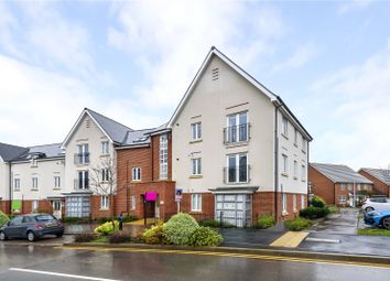 Thumbnail Flat for sale in Foxleyes Court, Wokingham, Berkshire