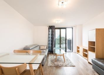 1 Bedrooms Flat for sale in Albatross Way, London SE16