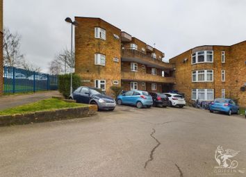 Stanford le Hope - 1 bed flat for sale