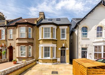 4 Bedroom End terrace house for sale