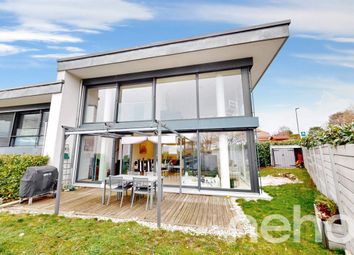 Thumbnail 4 bed villa for sale in Yverdon-Les-Bains, Canton De Vaud, Switzerland