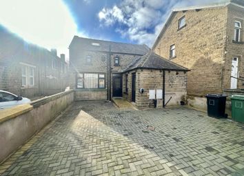 Thumbnail Detached house to rent in Skipton Avenue, Huddersfield