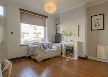 3 Bedrooms Terraced house for sale in St Johns Road, Burnley, Lancashire BB12