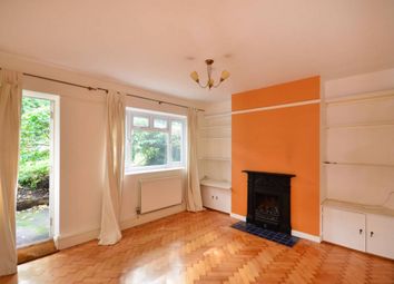 3 Bedrooms Flat to rent in South Close, Highgate N6