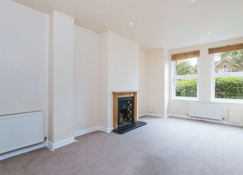 2 Bedrooms Flat to rent in Brooks Road, Chiswick W4