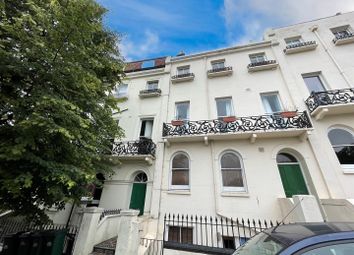 Thumbnail Flat to rent in Roundhill Crescent, Brighton