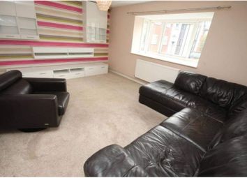 3 Bedrooms Flat to rent in Canterbury Gardens, Salford M5