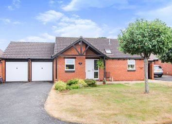 Thumbnail 3 bed detached bungalow for sale in Helwys Place, Kidlington