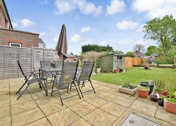 2 Bedrooms Maisonette for sale in Brighton Road, Horley, Surrey RH6