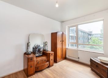 1 Bedrooms Flat for sale in Cremorne Estate, London SW10