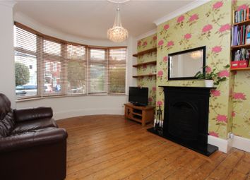 2 Bedrooms Flat to rent in Palmerston Crescent, Palmers Green, London N13