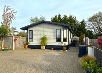 Thumbnail 2 bed mobile/park home for sale in The Elms, Lippitts Hill, Loughton