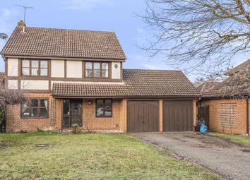 Thumbnail 4 bed detached house to rent in Hazelbank, Finchampstead