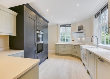 3 Bedrooms Flat for sale in Onslow Square, London SW7