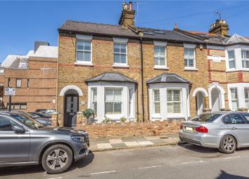 5 Bedroom End terrace house for rent