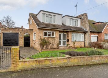 Thumbnail 2 Bed Detached House For Sale In Avenue Road Pinner Middle Thumbnail 2 Bed Detached House For Sale In Avenue Road Pinner Middle