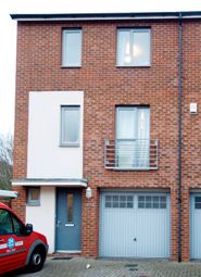 6 Bedroom Town house for rent