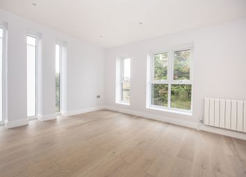 Thumbnail 1 bedroom flat to rent in Cromwell Road, Kingston Upon Thames