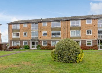 2 Bedrooms Flat for sale in Wilderness Road, Onslow Village, Guildford GU2