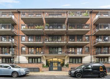 Thumbnail 1 bed flat for sale in George Leybourne House, Fletcher Street, London