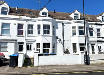 Thumbnail Flat to rent in Royal George Road, Burgess Hill